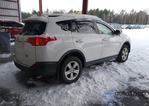 2013 Toyota Rav4 Xle z USA, uszkodzony, nr VIN JTMRFREVXDD031785